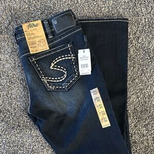 Silver Jeans Women's Dark Blue Boot Cut Jeans